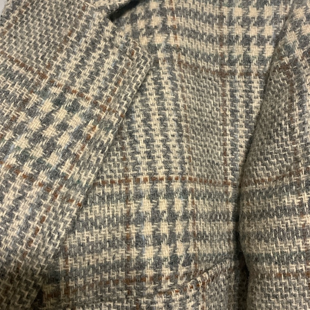 Vintage Merit 100% wool light blue plaid sports jacket w/ leather elbow patches